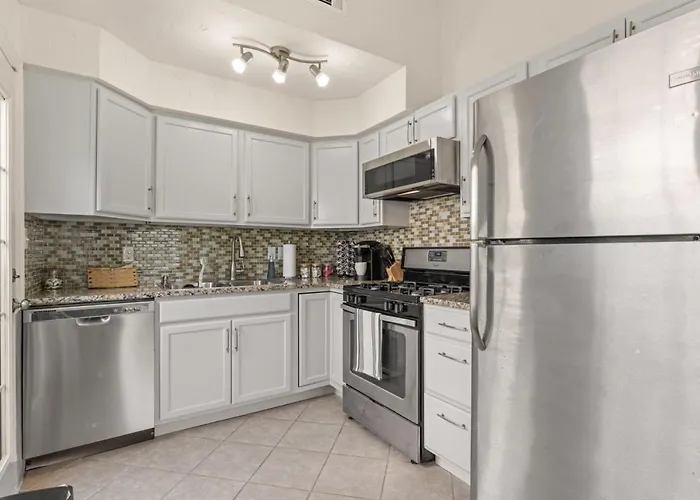 Modernnest-ks Bed| Fire Pit• Near Tu•expo•downtown * Tulsa