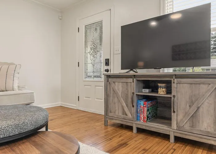 Holiday home Modernnest-ks Bed| Fire Pit• Near Tu•expo•downtown *